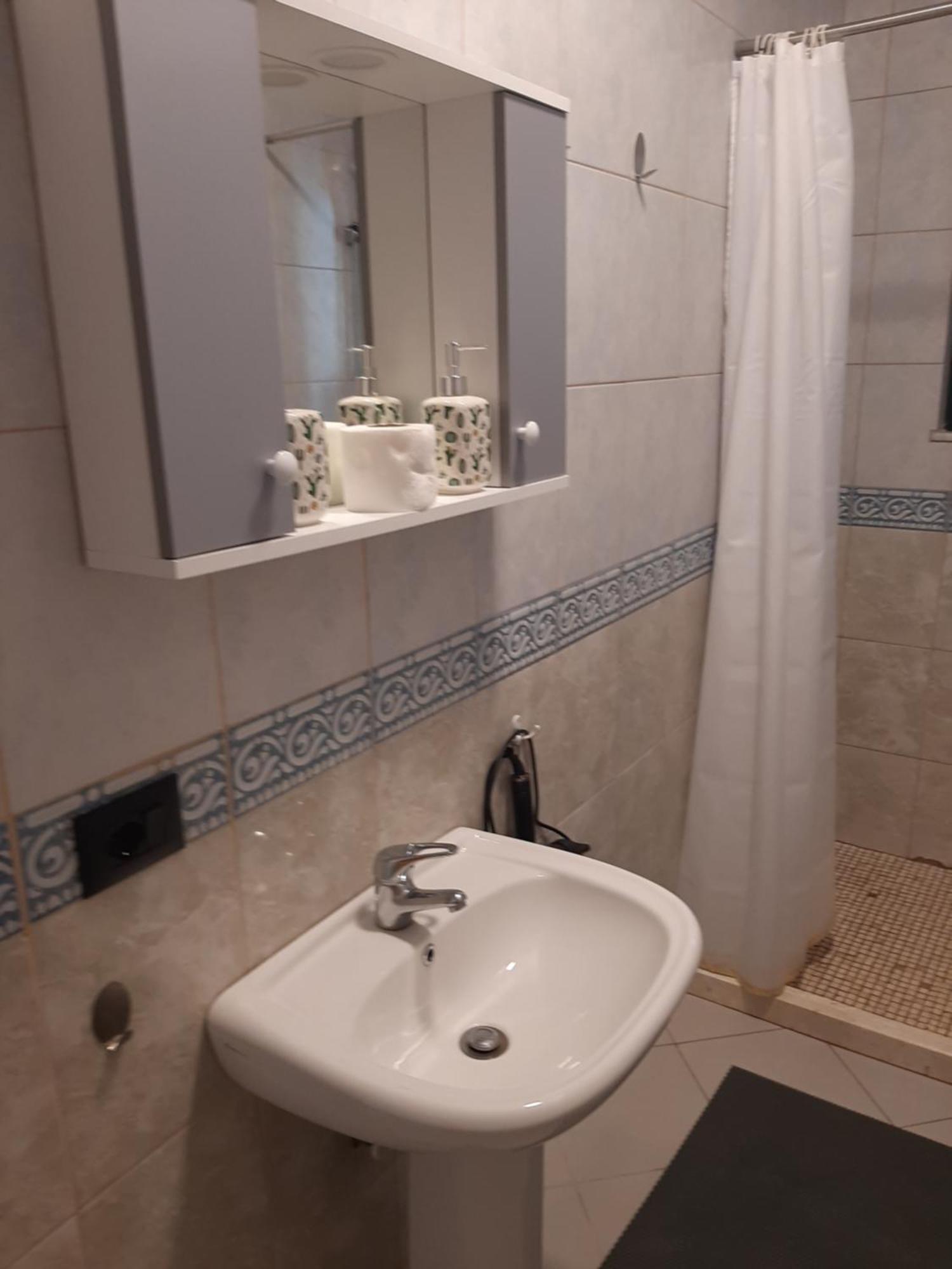 Tropic Lägenhet Durrës Exteriör bild